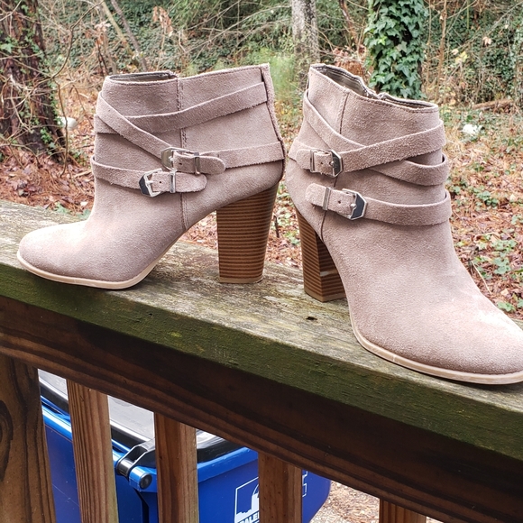 i.n.c Shoes - I.N.C. Suede Booties Size 10 😍